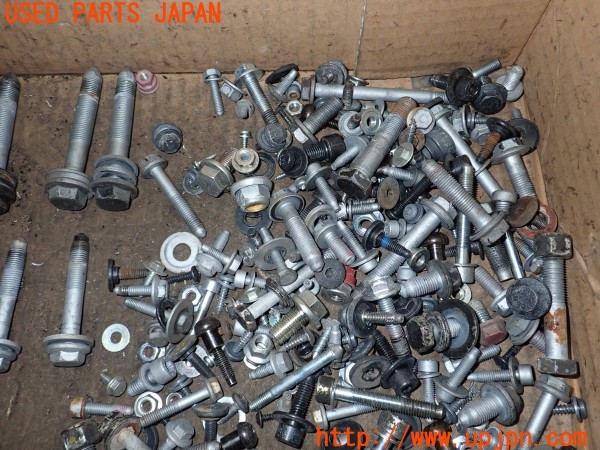 3UPJ=9230660720]フィアット 500(31209)ネジ・ナット・ステー類 セット ジャンク_4