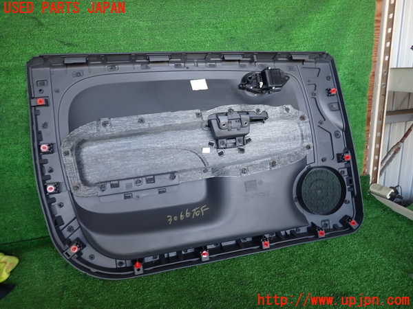 2UPJ-9230661234]フィアット・500(31209)右ドア内張り 中古_3