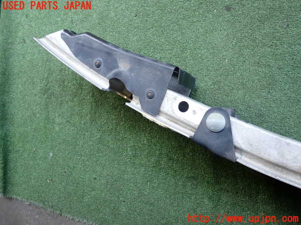 2UPJ-9230671014]ベンツCLK320(209365)フロントバンパーホースメント 中古_2