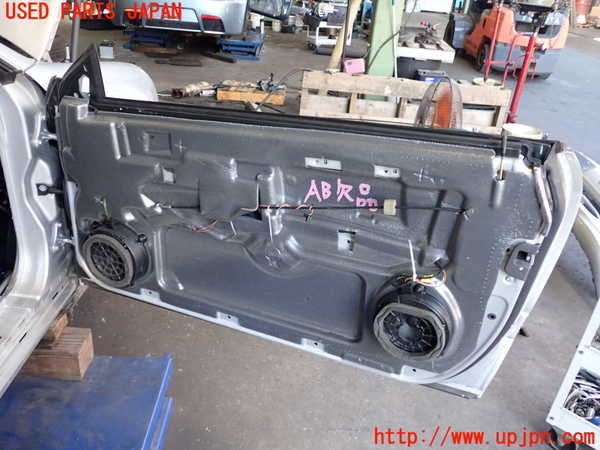 2UPJ-9230671230]ベンツCLK320(209365)右前ドア (43R-001026 M2100) 中古_4