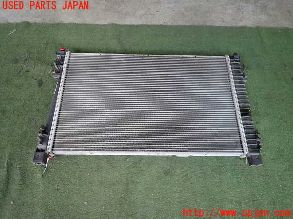 2UPJ-9230672321]ベンツCLK320(209365)ラジエーター1 中古_3
