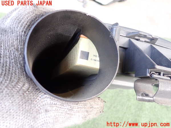 2UPJ-9230672560]ベンツCLK320(209365)エアクリーナーボックス 中古_3