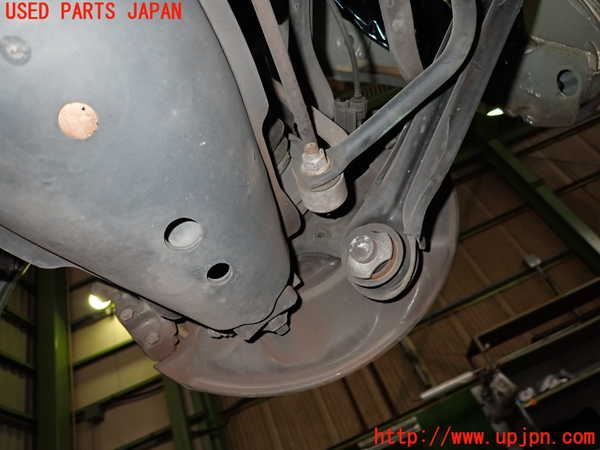 2UPJ-9230674305]ベンツCLK320(209365)左リアナックルハブ 中古_2
