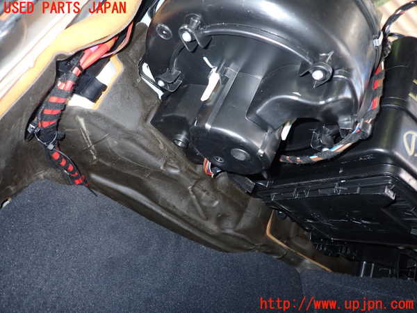 2UPJ-9230676081]ベンツCLK320(209365)エバポレーター1 中古_3