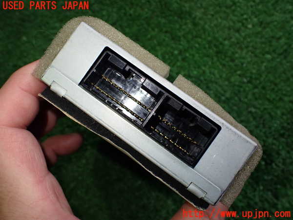 2UPJ-9230676147]ベンツCLK320(209365)コンピューター2 (572A03 0000KK) 中古_3