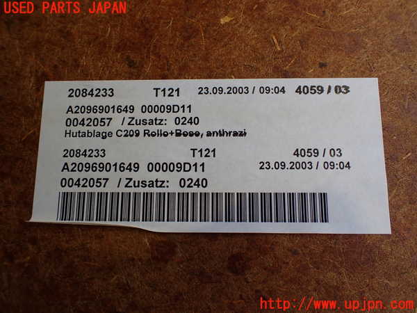 2UPJ-9230677761]ベンツCLK320(209365)トノカバー1 中古_3
