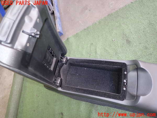 2UPJ-9230677540]ベンツCLK320(209365)センターコンソール ジャンク品 中古_3