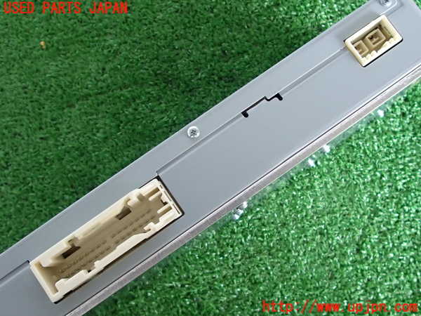 2UPJ-9230686525]レクサス・IS300(ASE30)アンプ 中古_4