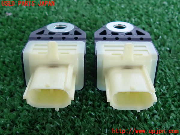 2UPJ-9230686357]レクサス・IS300(ASE30)エアバッグセンサー2 中古_3