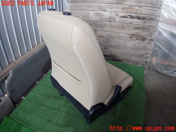 2UPJ-9230687065]レクサス・IS300(ASE30)助手席シート 中古_2