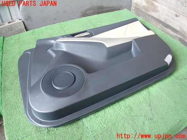 2UPJ-9230681234]レクサス・IS300(ASE30)右前ドア内張り 中古_2