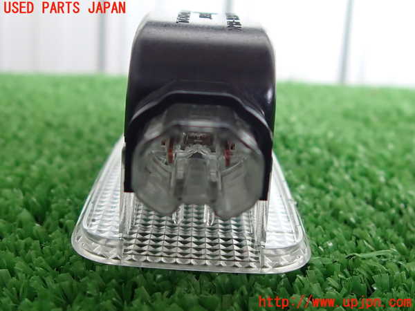 2UPJ-9230686413]レクサス・IS300(ASE30)ルームランプ3 (真中 ラゲッジ) 中古_3
