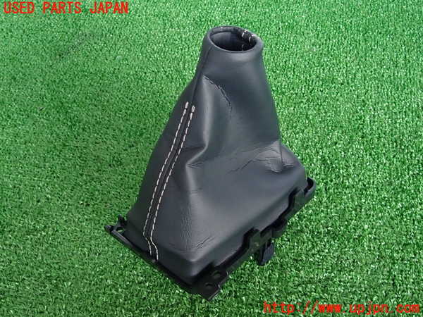 2UPJ-9230687575]レクサス・IS300(ASE30)シフトブーツ 中古_2