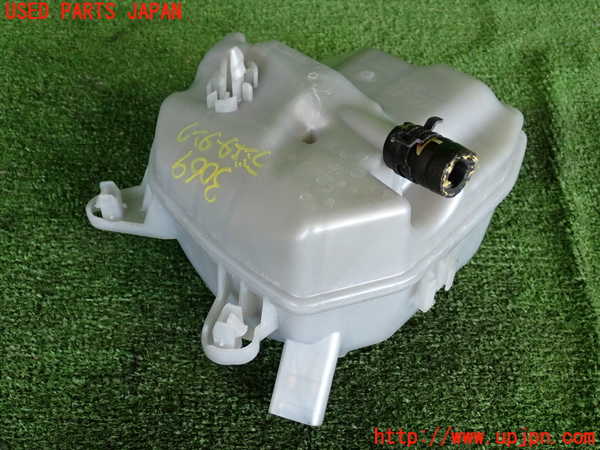 2UPJ-9230692410]VW ポロ(AWDKL)ラジエータータンク 中古_2