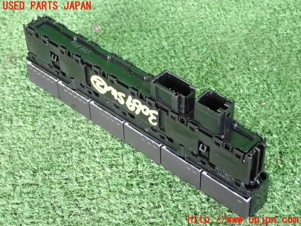 2UPJ-9230696307]VW ポロ(AWDKL)スイッチ2 (アイドリングストップOFF/駐車アシスト/コーナーセンサー) 中古_2
