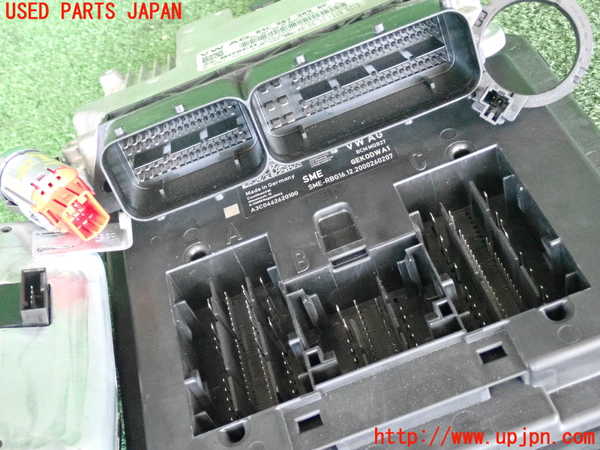 2UPJ-9230696110]VW ポロ(AWDKL)エンジンコンピューター 中古_4