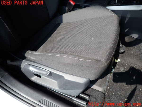 2UPJ-9230697035]VW ポロ(AWDKL)運転席シート 中古_3