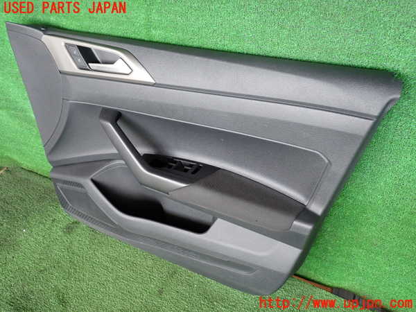 2UPJ-9230691234]VW ポロ(AWDKL)右前ドア内張り 中古_2