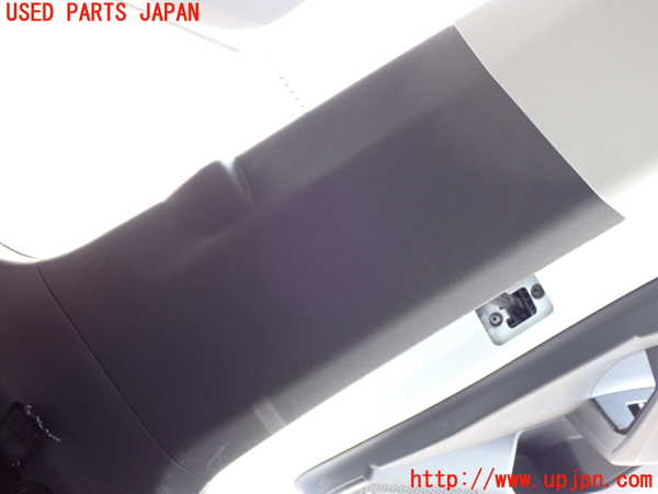 2UPJ-9230697665]VW ポロ(AWDKL)右センターピラートリム 中古_3