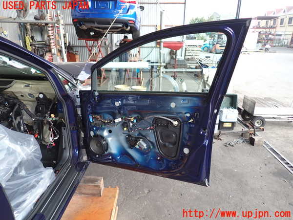 2UPJ-9230701230]VW ゴルフ(AUCJZ)右前ドア (43R-001025) 中古_2
