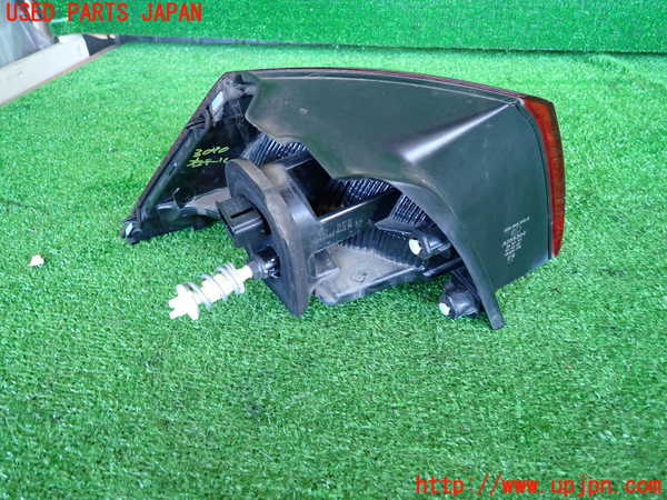 2UPJ-9230701530]VW ゴルフ(AUCJZ)右テールランプ 中古_3
