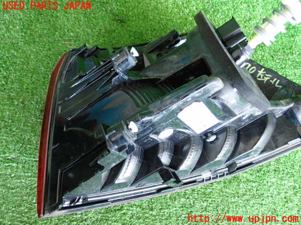 2UPJ-9230701536]VW ゴルフ(AUCJZ)左テールランプ 中古_2