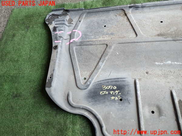 2UPJ-9230702170]VW ゴルフ(AUCJZ)エンジンアンダーカバー 中古_3