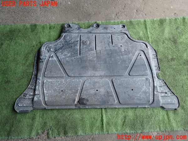 2UPJ-9230702170]VW ゴルフ(AUCJZ)エンジンアンダーカバー 中古_5