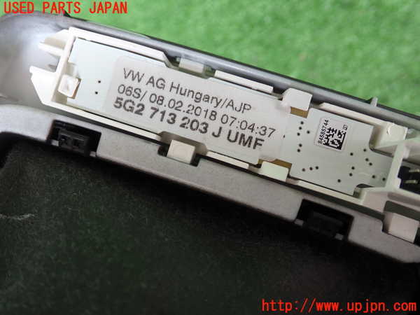 2UPJ-9230707570]VW ゴルフ(AUCJZ)シフトノブ 中古_4