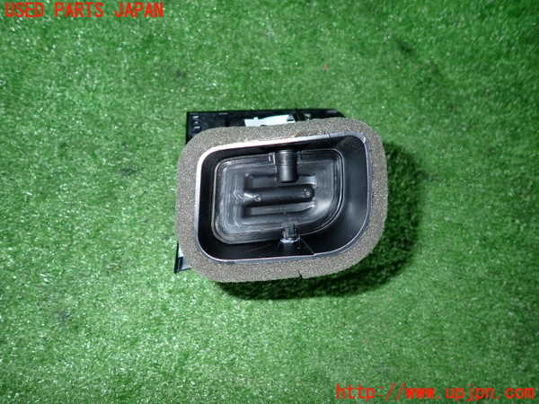 2UPJ-9230707526]VW ゴルフ(AUCJZ)エアコン吹き出し口1 (右) 中古_3