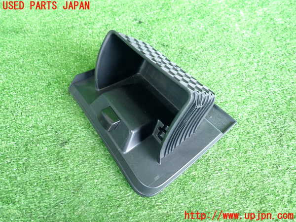 2UPJ-9230707841]VW ゴルフ(AUCJZ)小物入れ1 中古_2