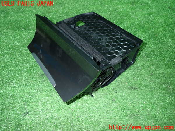 2UPJ-9230707842]VW ゴルフ(AUCJZ)小物入れ2 中古_2