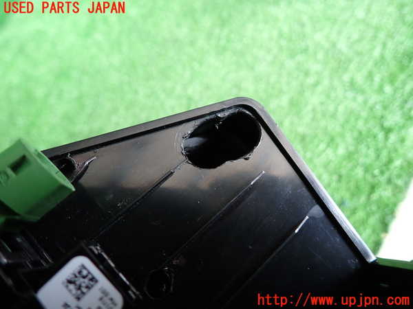 2UPJ-9230707842]VW ゴルフ(AUCJZ)小物入れ2 中古_5