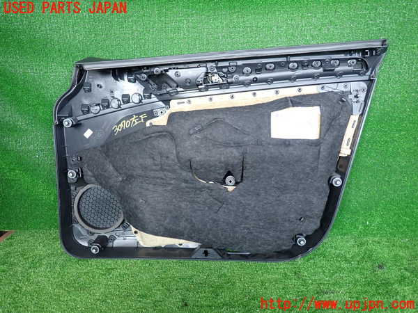 2UPJ-9230701264]VW ゴルフ(AUCJZ)左前ドア内張り 中古_2