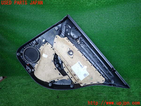 2UPJ-9230701324]VW ゴルフ(AUCJZ)左後ドア内張り 中古_2