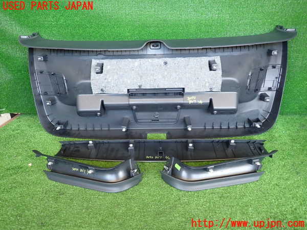 2UPJ-9230701578]VW ゴルフ(AUCJZ)バックドア内張り 中古_4