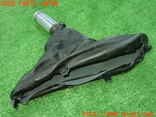 3UPJ=9230710615]アルファロメオ 147 GTA(937AXL)純正 サイドブレーキノブ ブーツ 中古_3