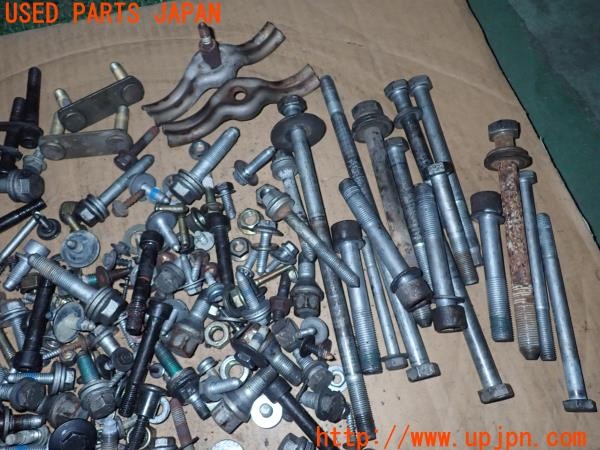 3UPJ=9230710720]アルファロメオ 147 GTA(937AXL)ネジ・ナット・ステー類 セット ジャンク_3