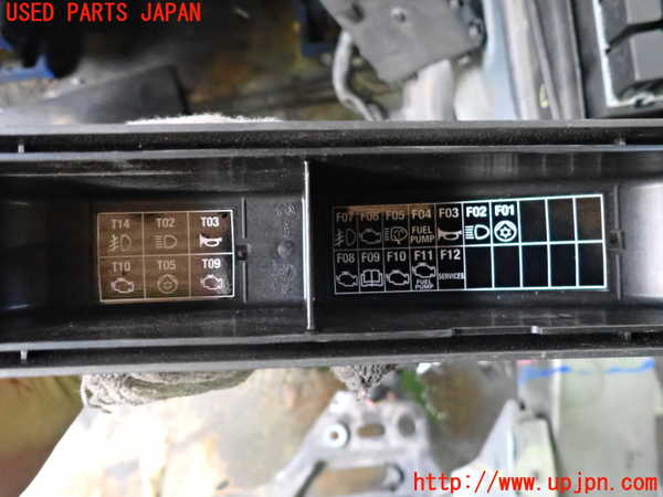 2UPJ-9230716741]アルファロメオ・147 GTA(937AXL)ヒューズボックス1 中古_2