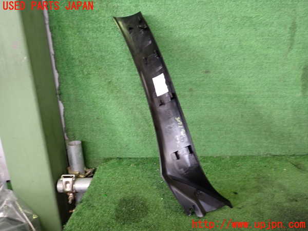 2UPJ-9230717655]アルファロメオ・147 GTA(937AXL)右フロントピラートリム 中古_2