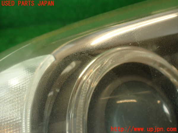 2UPJ-9230721130]BMW 135i クーペ(UC35)右ヘッドライト HID 中古 (E82)_2