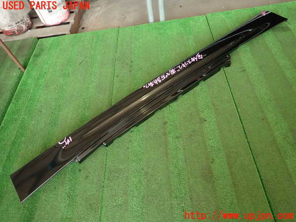 2UPJ-9230721390]BMW 135i クーペ(UC35)右サイドステップ 中古 (E82)_4