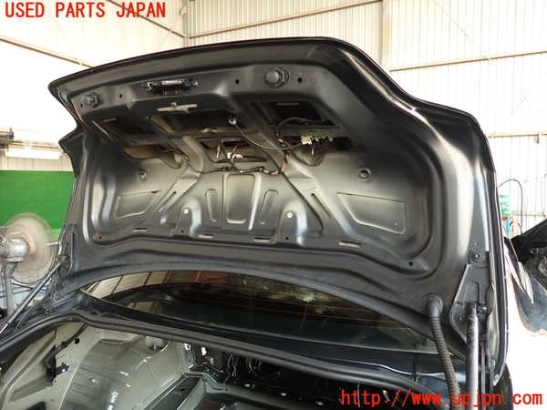 2UPJ-9230721500]BMW 135i クーペ(UC35)トランク 中古 (E82)_5