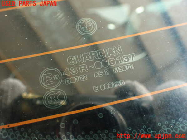 2UPJ-9230721560]BMW 135i クーペ(UC35)リアガラス (43R-000137) 中古 (E82)_2