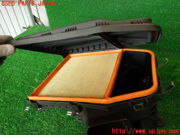 2UPJ-9230722560]BMW 135i クーペ(UC35)エアクリーナーボックス 中古 (E82)_5