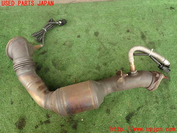 2UPJ-9230722661]BMW 135i クーペ(UC35)触媒1 中古 (E82)_2