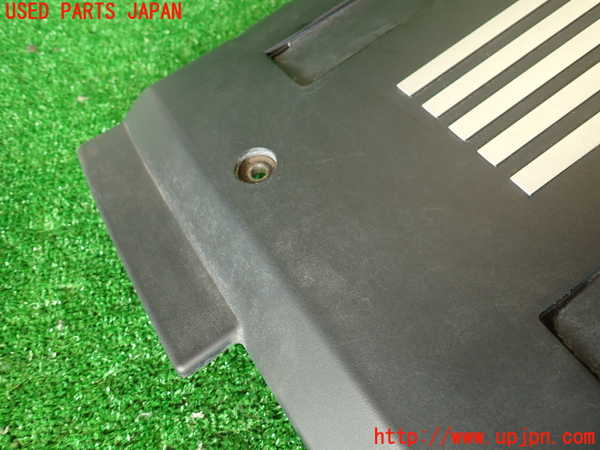2UPJ-9230722160]BMW 135i クーペ(UC35)エンジンアッパーカバー 中古 (E82)_4