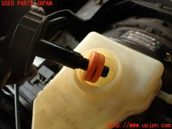 2UPJ-9230724050]BMW 135i クーペ(UC35)ブレーキマスターシリンダー 中古 (E82)_4
