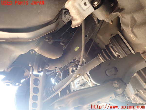 2UPJ-9230725295]BMW 135i クーペ(UC35)リアメンバー 中古 (E82)_3