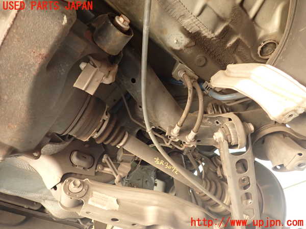 2UPJ-9230725295]BMW 135i クーペ(UC35)リアメンバー 中古 (E82)_4